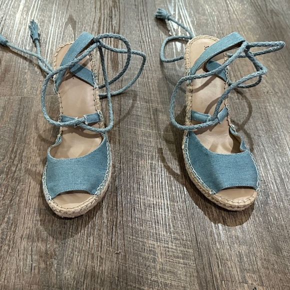 MERONA Wedge Shoes Target Merona Meredith Blue Canvas Platform Sandal Size 8 - Picture 1 of 6